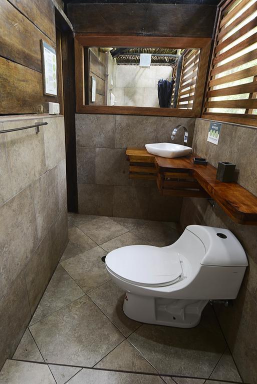 Puerto Montufar Jamu Lodge חדר תמונה