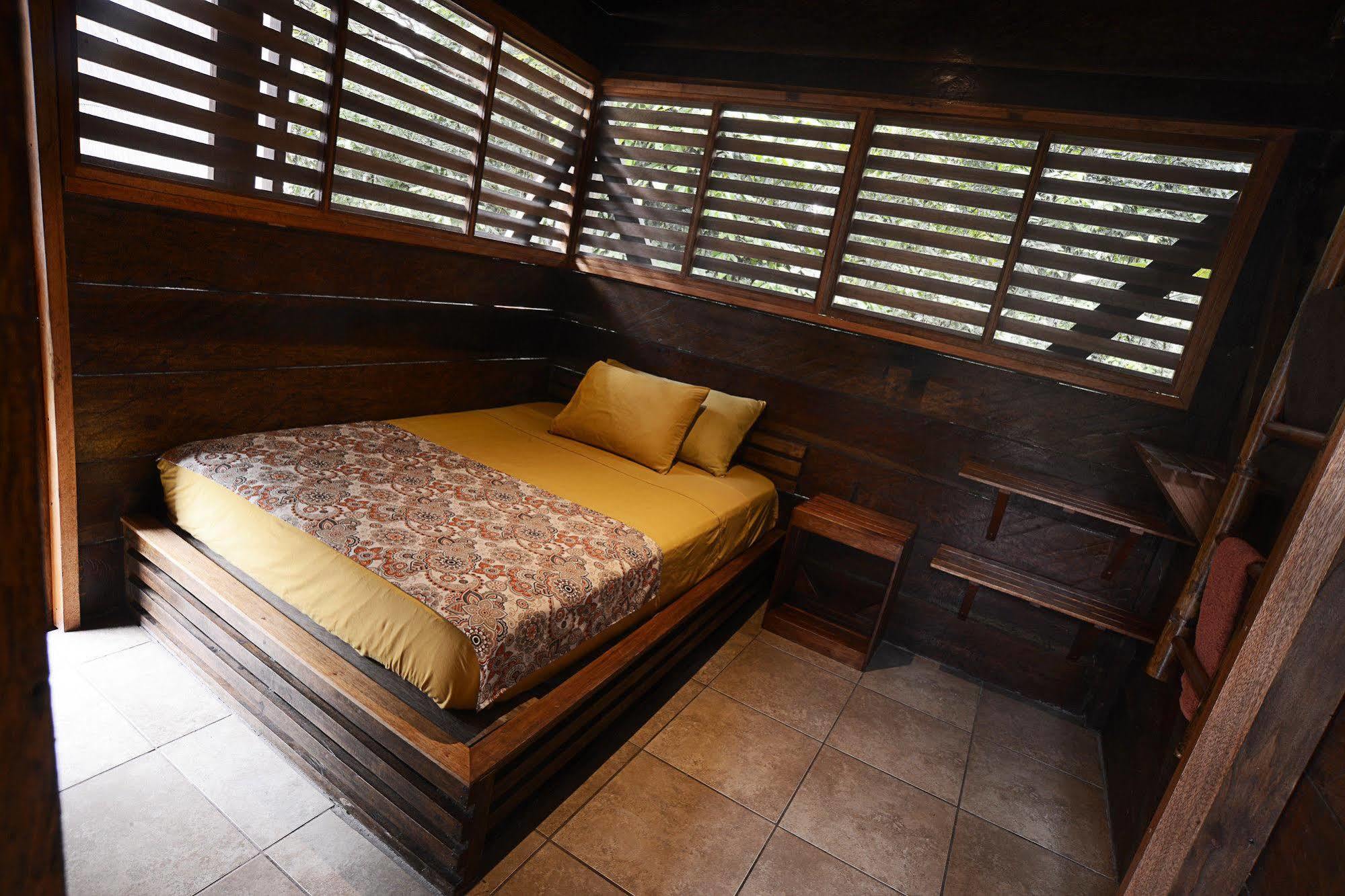 Puerto Montufar Jamu Lodge מראה חיצוני תמונה