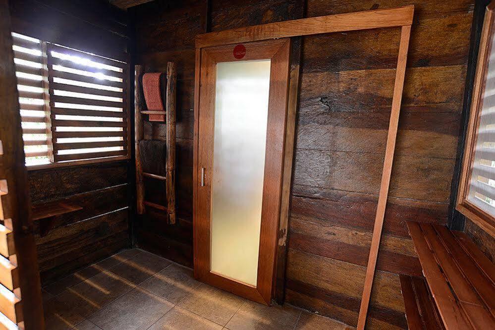 Puerto Montufar Jamu Lodge מראה חיצוני תמונה